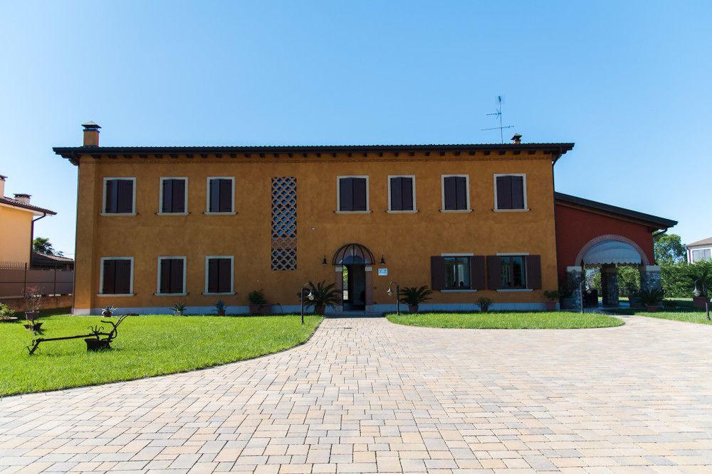 Agriturismo Bacche Di Bosco Villa Verona Luaran gambar